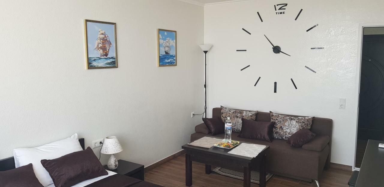 7 Days Apartments Апартаменты В Затоке Zatoka Exterior foto